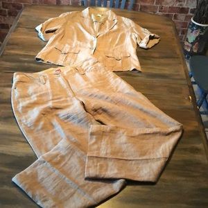OLSEN 2 piece 100% linen pantsuit.  Size 10 .  Bonus Olsen Tshirt added .